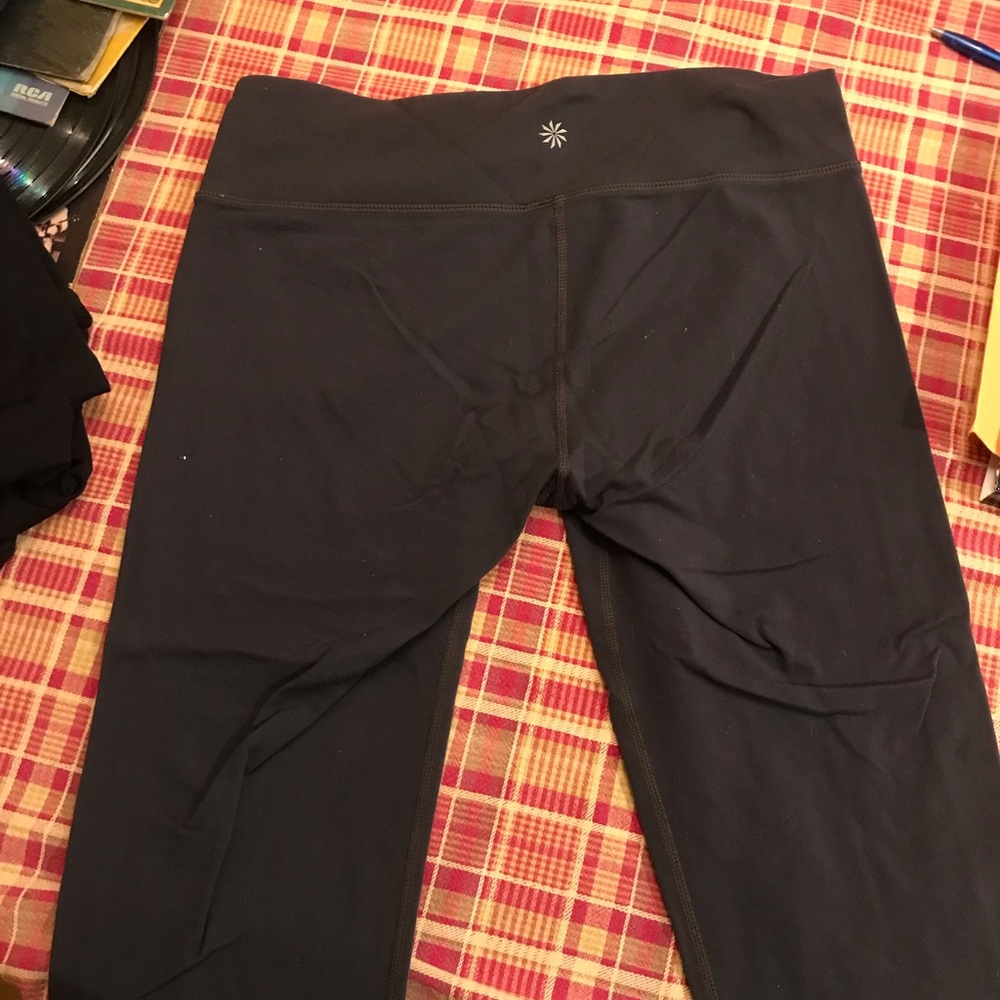 Dark Gray Athleta cropped Leggings